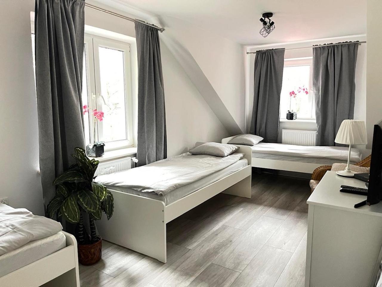 Hotel Ostoya Roztocze Szczebrzeszyn Exterior foto
